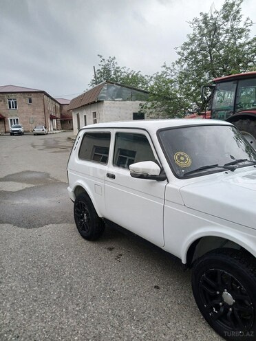 LADA (VAZ) Niva-2