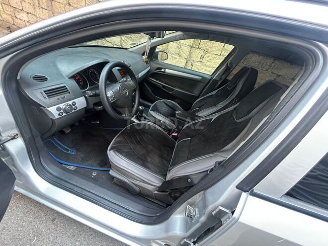 Opel Astra-21