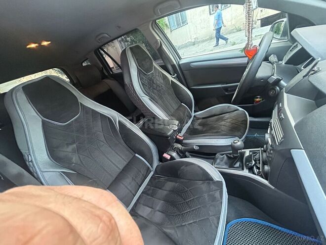 Opel Astra-13