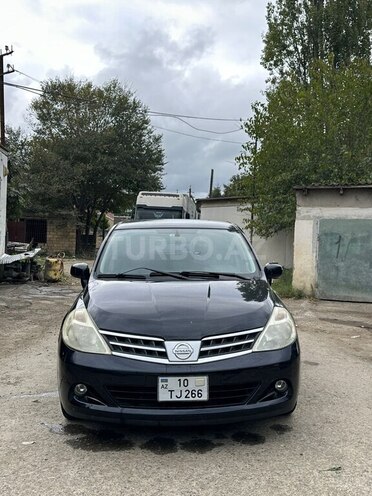 Nissan Tiida-1