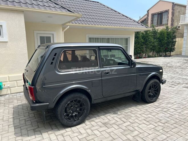 LADA (VAZ) Niva-3