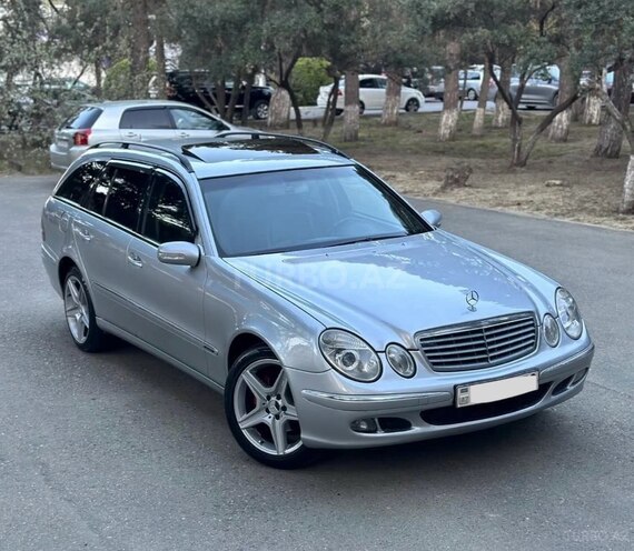 Mercedes E 220-13