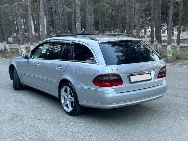Mercedes E 220-8