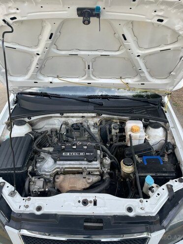 Daewoo Gentra-9