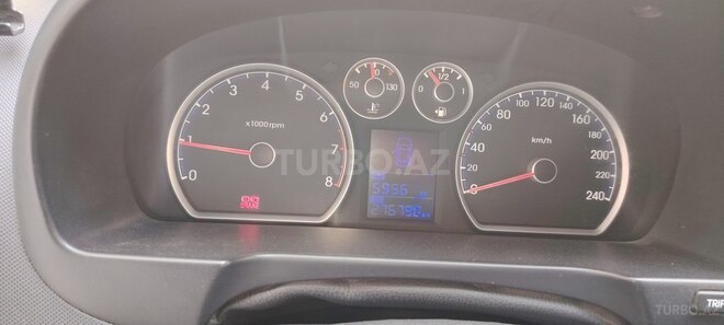 Hyundai i30-7