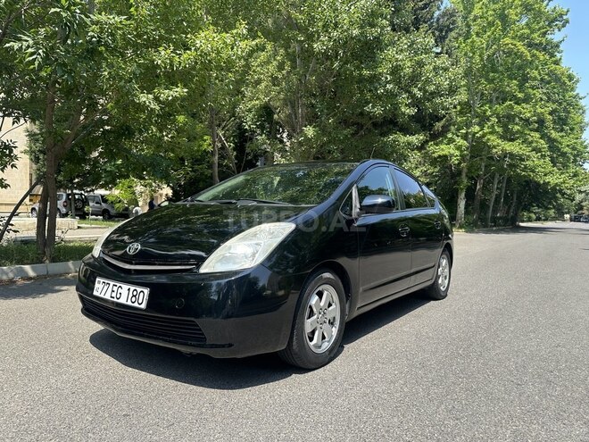 Toyota Prius-4
