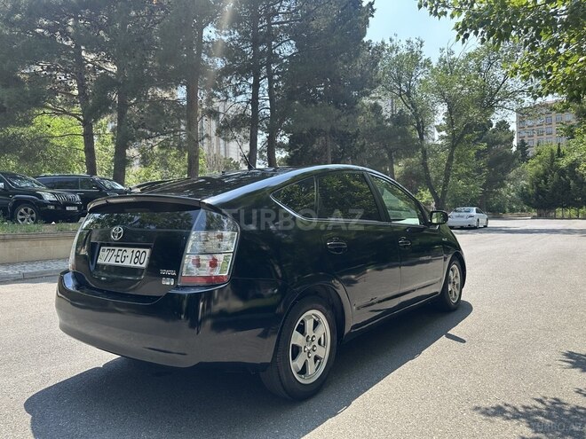 Toyota Prius-7