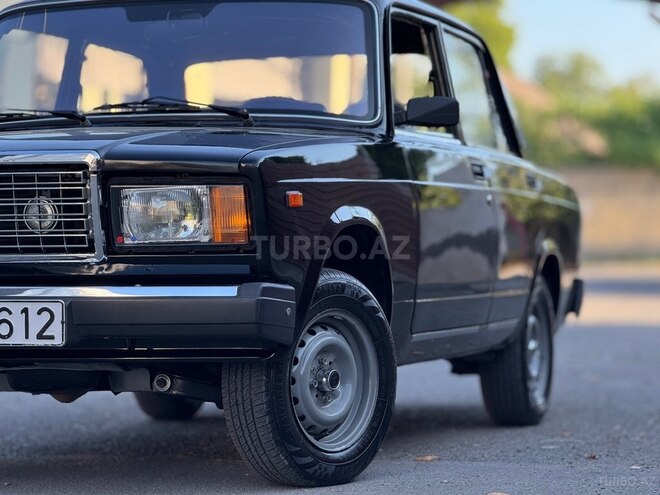 LADA (VAZ) 2107-10