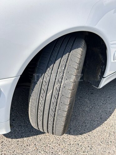 Mercedes E 320-12