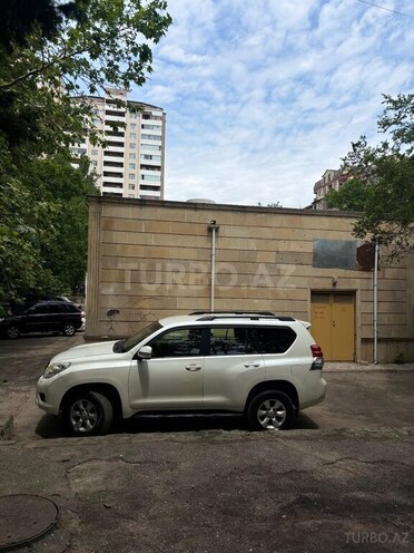 Toyota Land Cruiser Prado-13