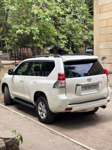 Toyota Land Cruiser Prado-16