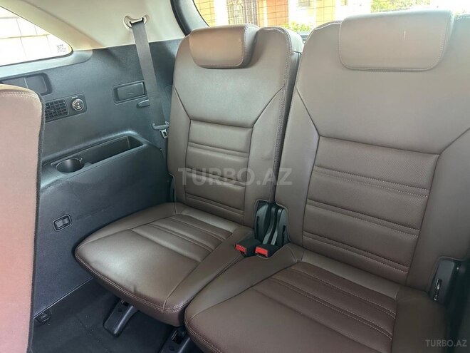 Kia Sorento-16