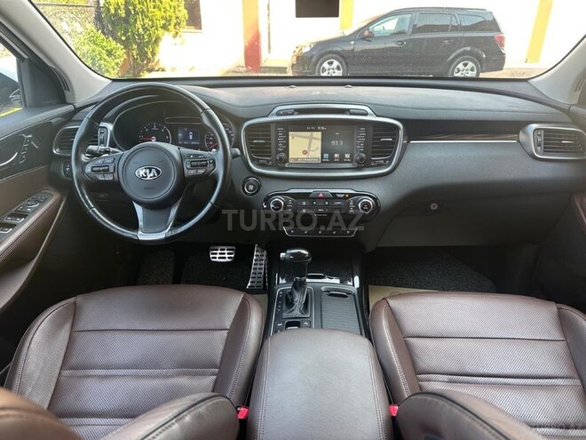 Kia Sorento-10