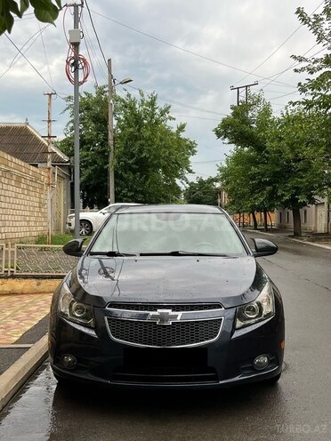 Chevrolet Cruze-1