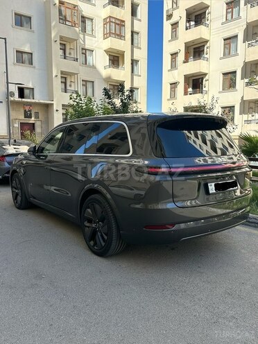 Li Auto L9-3