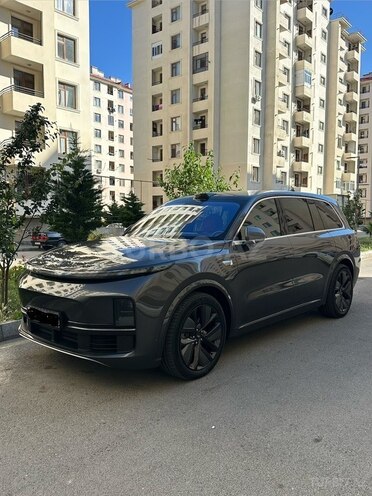 Li Auto L9-1