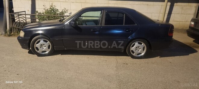 Mercedes C 280-11