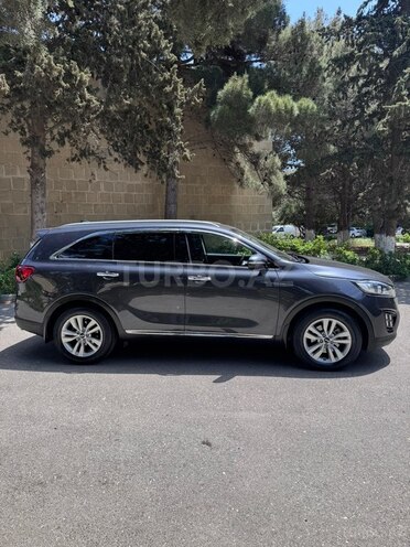 Kia Sorento-3