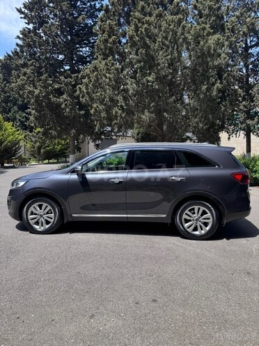 Kia Sorento-4