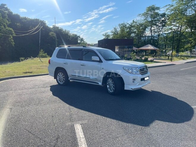 Toyota Land Cruiser-3
