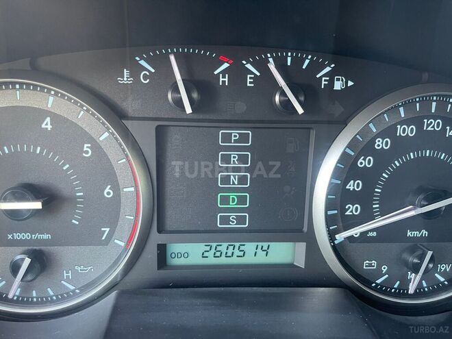 Toyota Land Cruiser-12