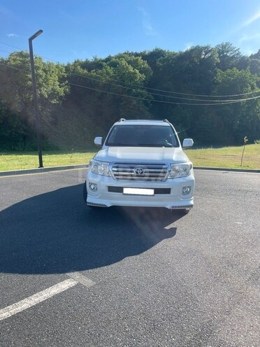 Toyota Land Cruiser-1