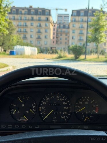 Mercedes 300 SE-5
