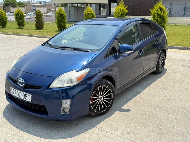 Toyota Prius-5