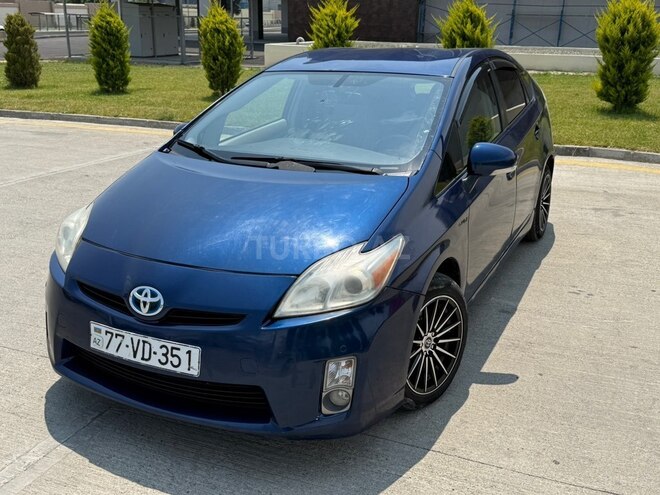 Toyota Prius-1