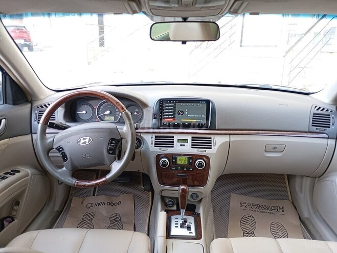 Hyundai Sonata-6