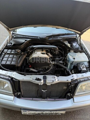 Mercedes C 180-6