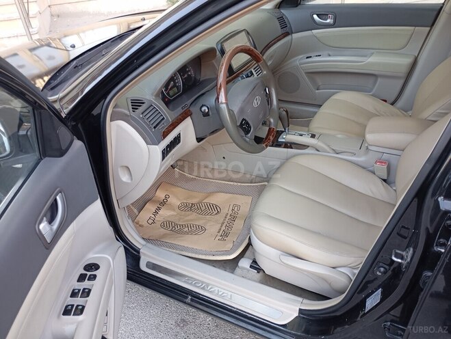 Hyundai Sonata-9