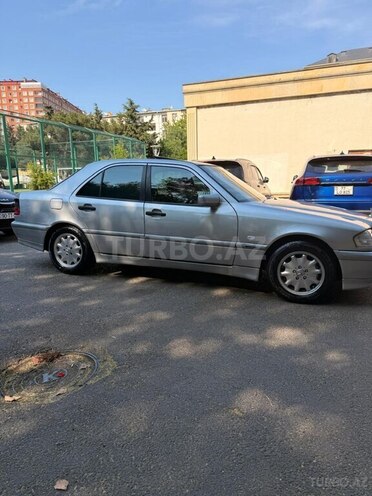 Mercedes C 180-2