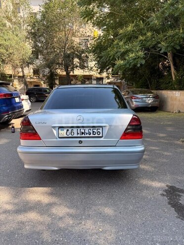Mercedes C 180-3