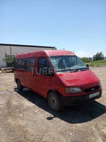 Ford Transit-2