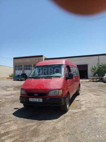 Ford Transit-1