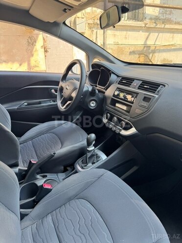 Kia Rio-9