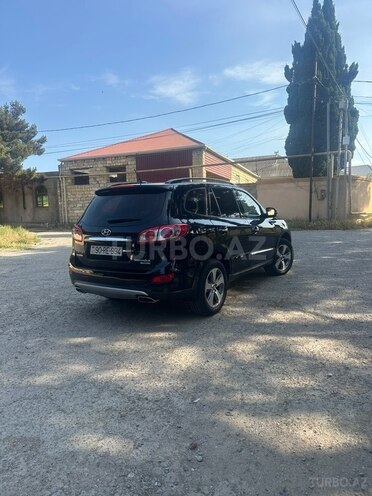Hyundai Santa Fe-4
