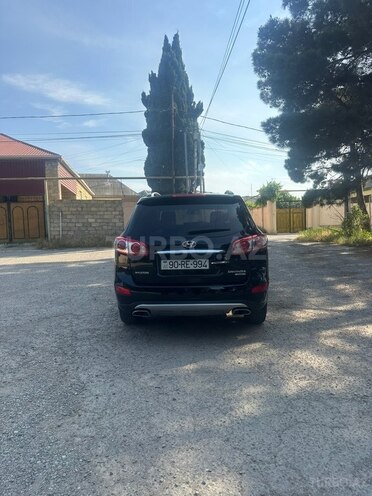 Hyundai Santa Fe-5