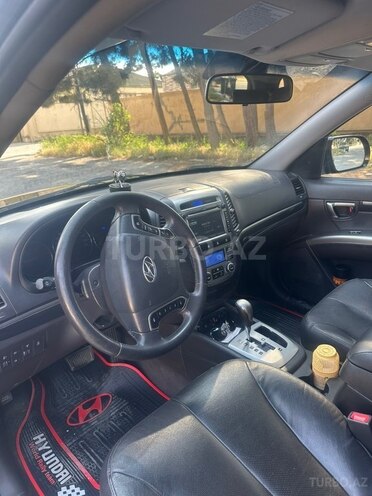Hyundai Santa Fe-7