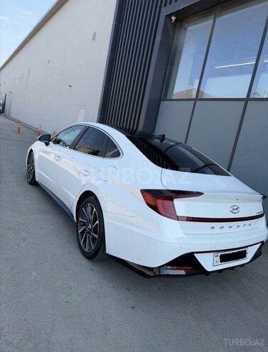 Hyundai Sonata-5