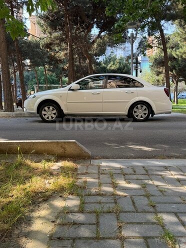 Daewoo Gentra-3