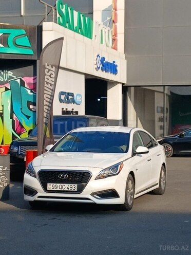 Hyundai Sonata-1