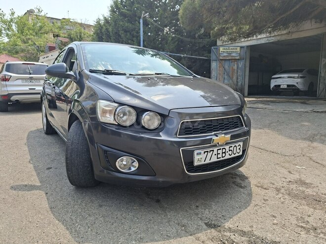 Chevrolet Sonic-2