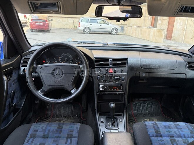 Mercedes C 180-8
