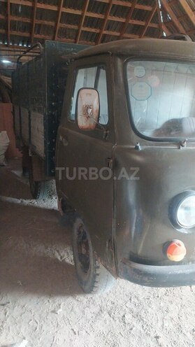 UAZ 3303-2