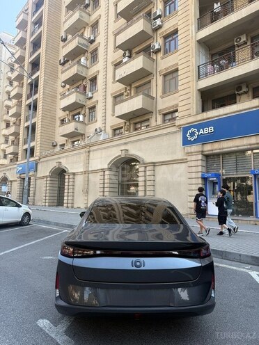 Changan Qiyuan A05-5