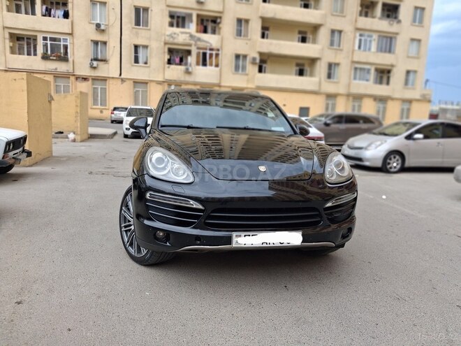 Porsche Cayenne GTS-9