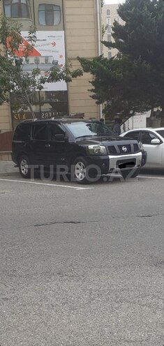 Nissan Armada-1
