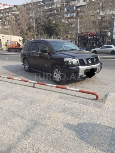Nissan Armada-2